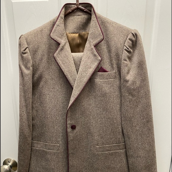 Have a 3 piece Wool Suit - Picture 1 of 2